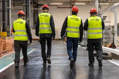 Transfert et installation de machines industrielles en Moselle 