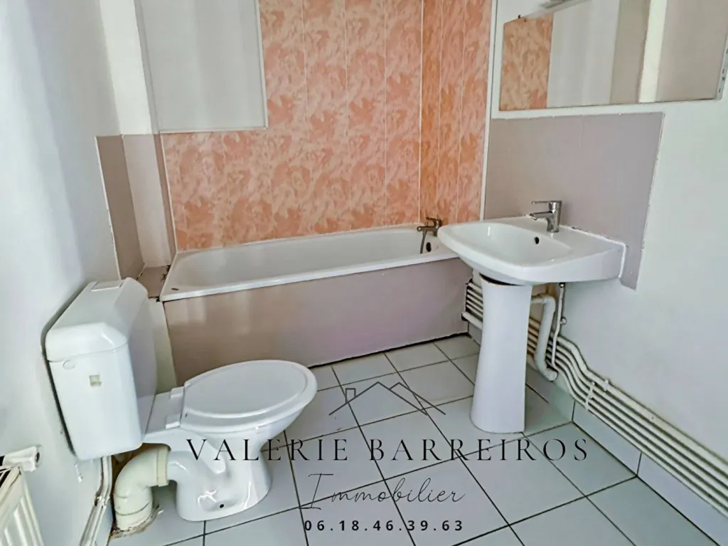 A  acheter superbe appartement type T3 de 77 m² sur la commune de Elbeuf 76500