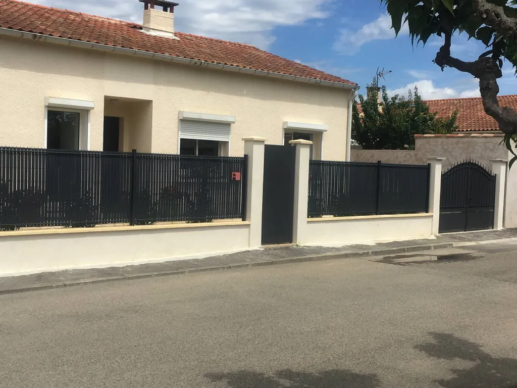 Modification d'une clôture pour une maison individuelle à Grans - clôture après travaux