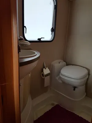 VENDU CAMPING CAR CHAUSSON FLASH 02 PROFILE PETITE TAILLE