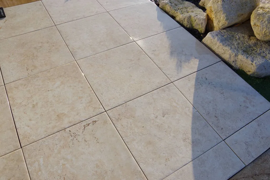 Ou trouver du carrelage grès cérame imitation pierre en 2 cm sur Bordeaux rive droite ?