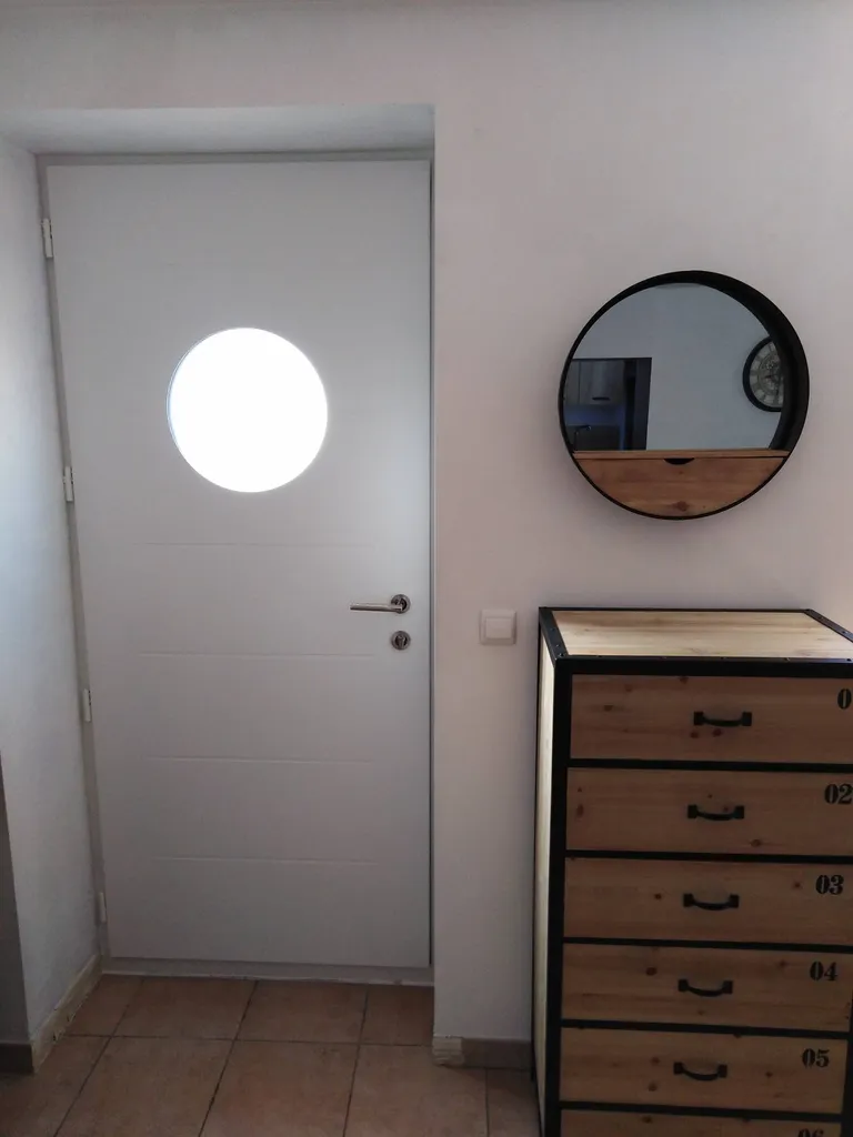 Remplacement d'une ancienne porte en bois par une porte d'entrée en ALUMINIUM à VILLEFRANCHE SUR SAONE