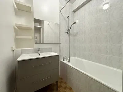 Location d'un studio meublé au calme dans le centre de Saint-Germain-En-Laye