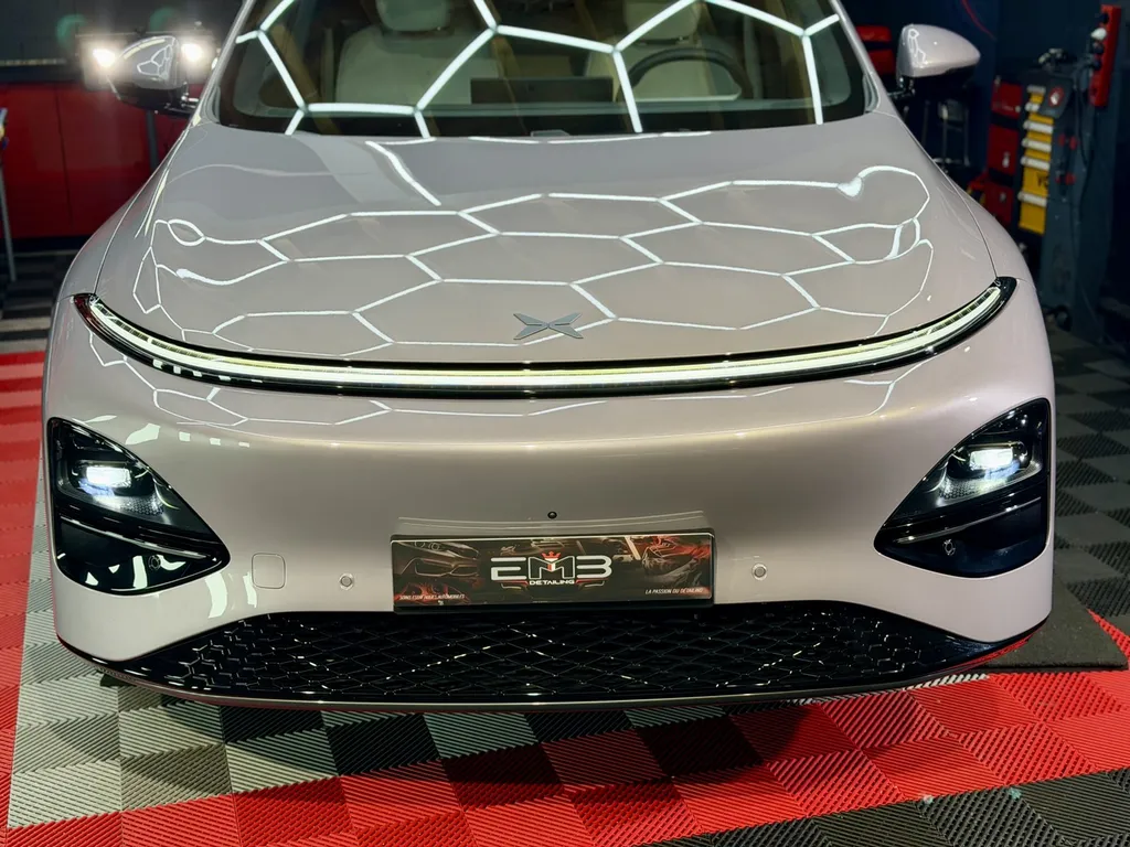 Où faire un traitement céramique sur un XPENG G6 près de Lyon ?