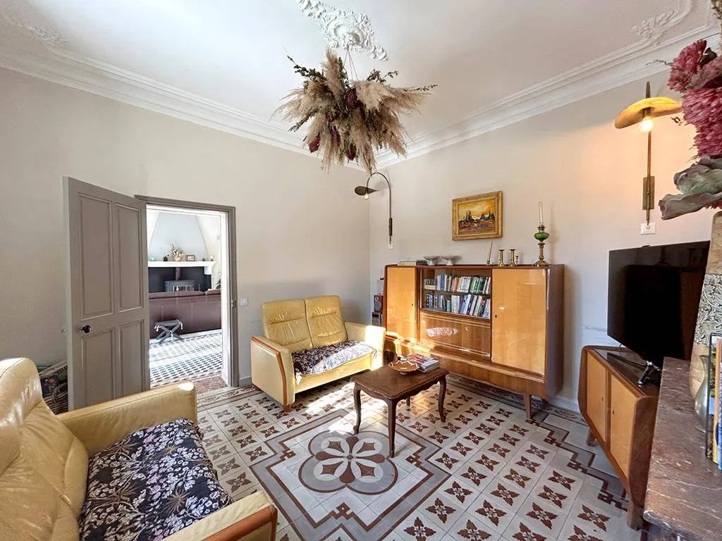 Authentique Mas XXᵉ, sur 5000 m², entre Dentelles de Montmirail et Mont Ventoux.