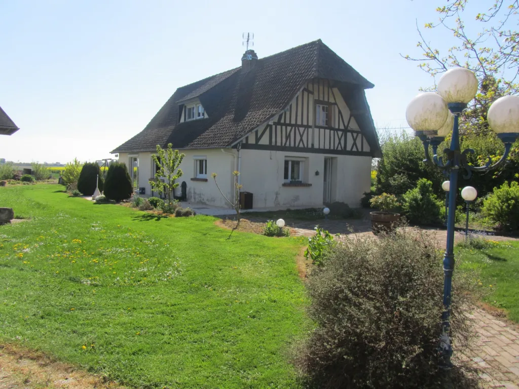 A vendre maison avec jardin et dépendance proche de la Saussaye 27370
