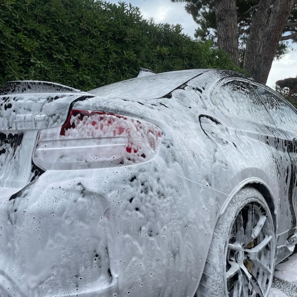 Protection carrosserie BMW M2 CS neuve traitement céramique et film de protection à Monaco près de Nice.