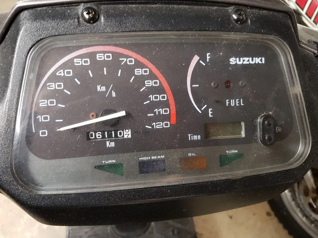 SUZUKI ADRESS VAR