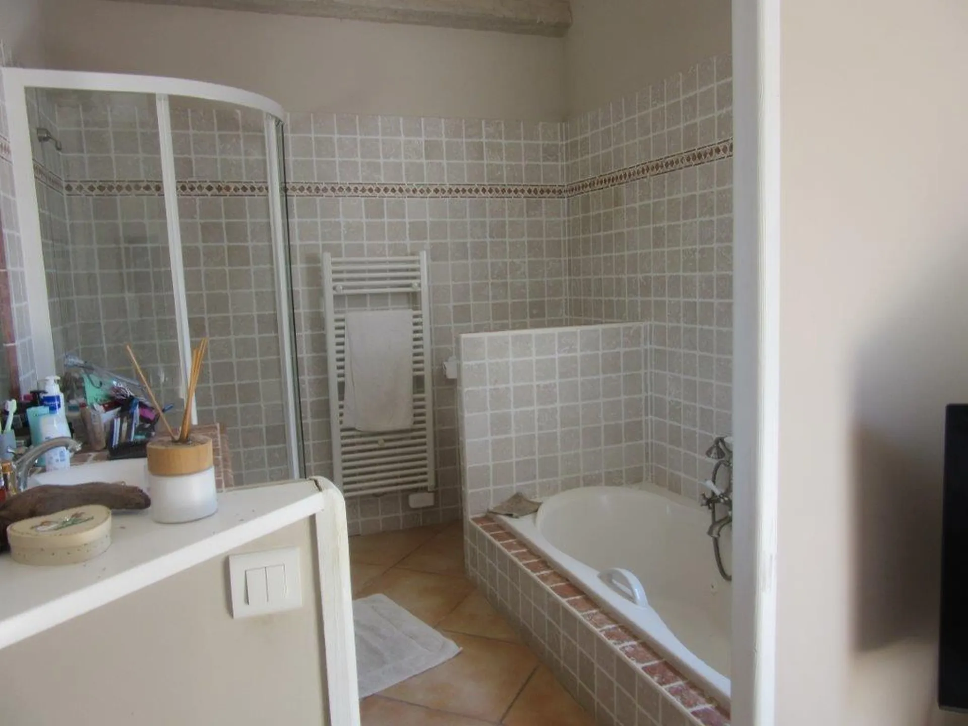 A LA VENTE villa 5 La Cadière d'Azur avec piscine et jolie vue sur vignes et campagne