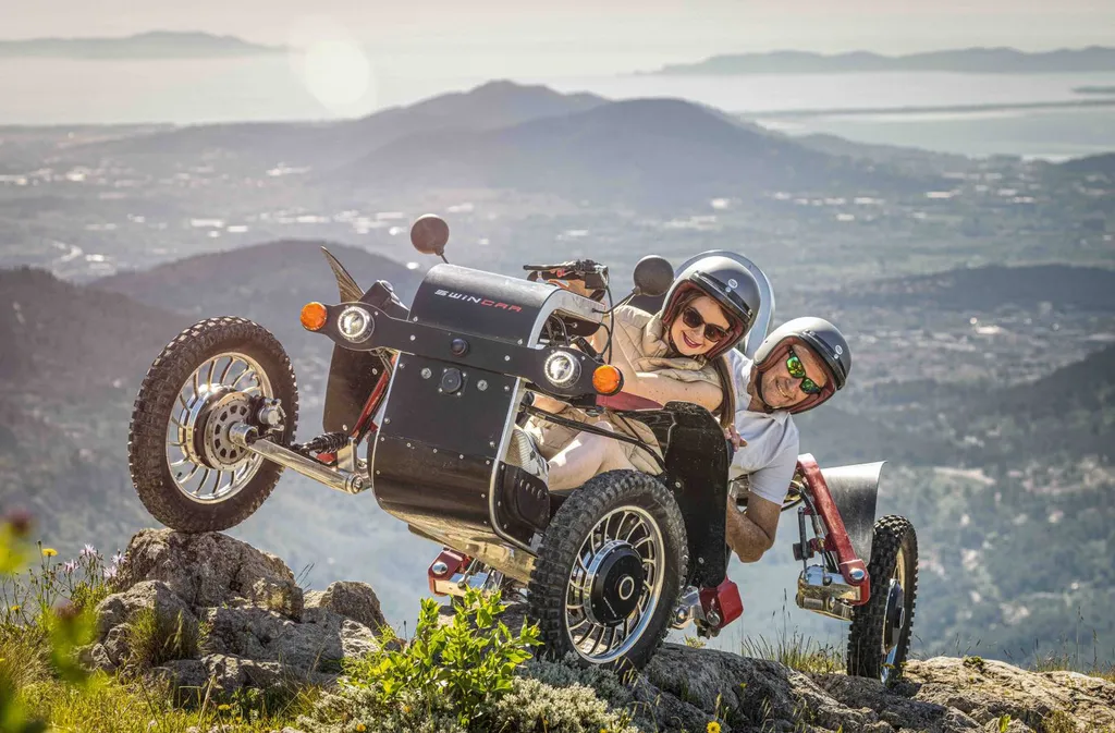 Quelle est l'autonomie réelle et le gain par freinage régénératif d'un Swincar électrique tout-terrain lors d'excursions à fort dénivelé ?