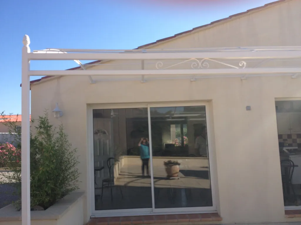 ACHAT TONNELLE PERGOLA  SUR MESURE  EN FER FORGE SALON DE PROVENCE BDR GIGNAC