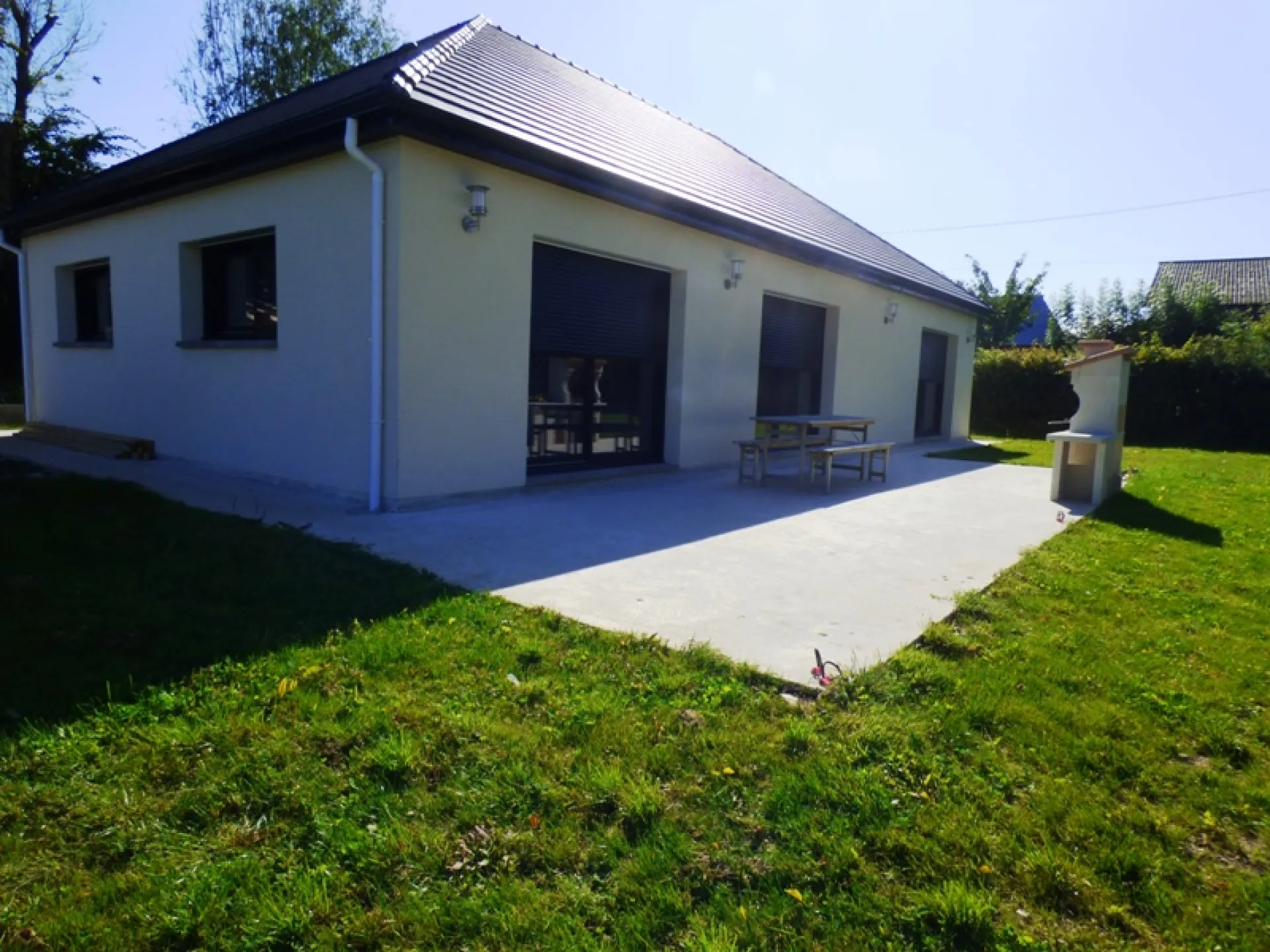 Cherche à acheter pavillon de plain pied avec dépendance proche Saint Pierre lès Elbeuf 76320