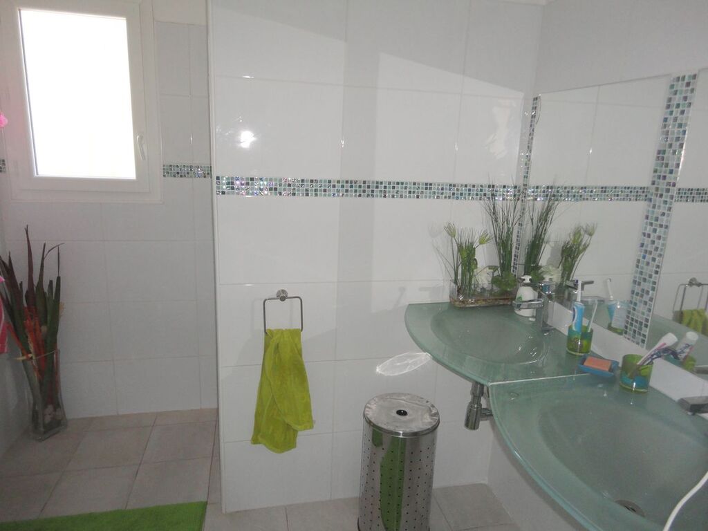 MAISON AVEC TERRAIN PLAT EN VENTE ROQUEFORT LA BEDOULE