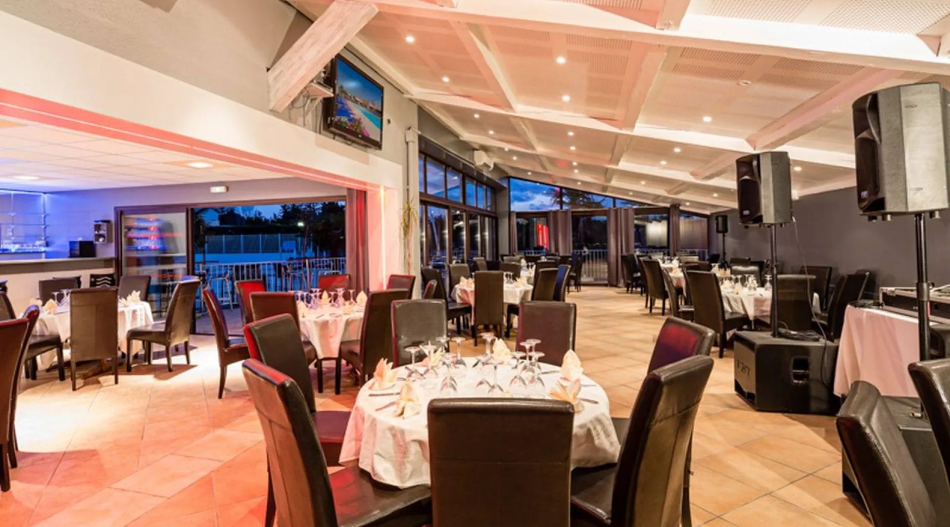 privatisation de salle pour repas d'entreprise à Pernes les Fontaines