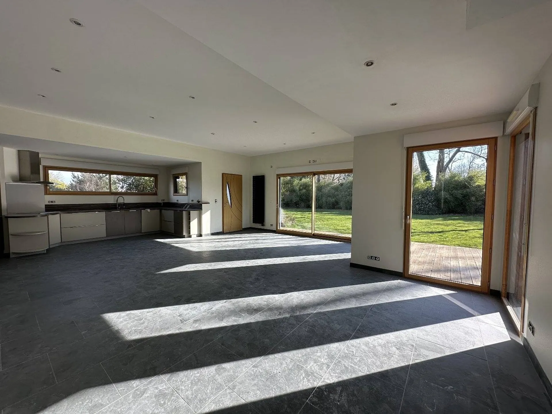 A vendre maison lumineuse en spacieuse proche de la mer de Dieppe et Quiberville