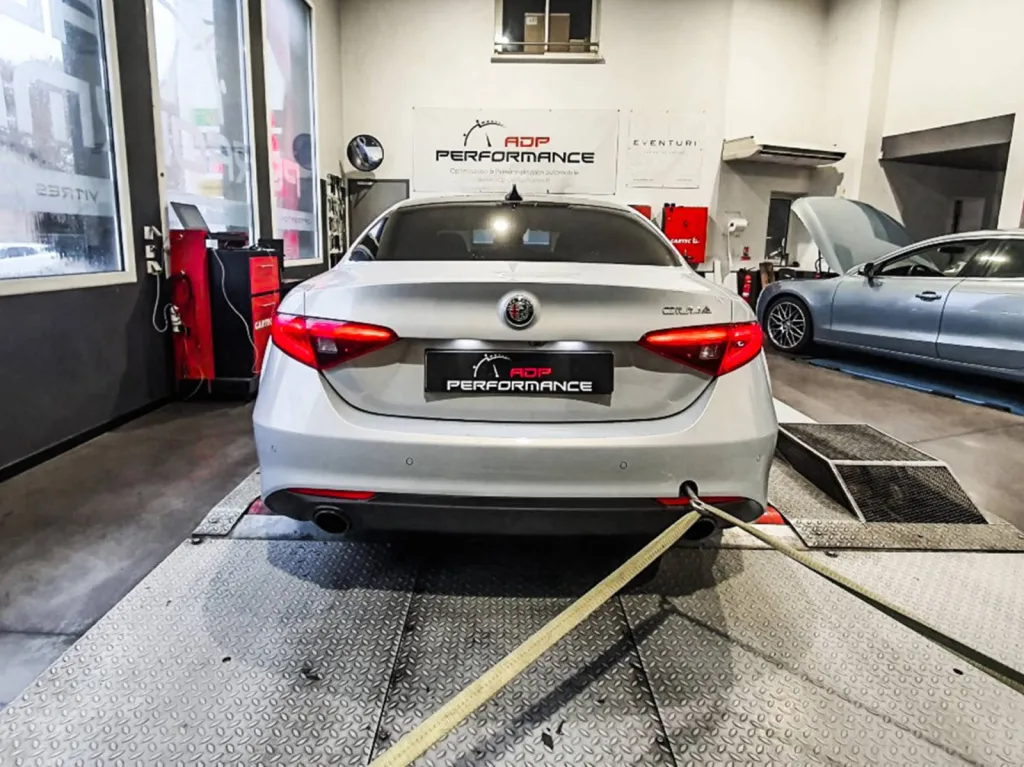 Stage 1 Alfa Romeo Giulia 2.0 TB 200cv - Optimisation performance moteur Bouches du Rhône - ADP Performance Salon de Provence