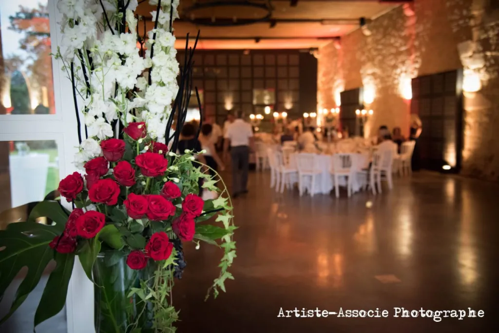 L’agence de Wedding Planner professionnelle MyEvent’ByJenny, vous accompagne et vous apporte son expertise de 9 années d’activités dans ce domaine !