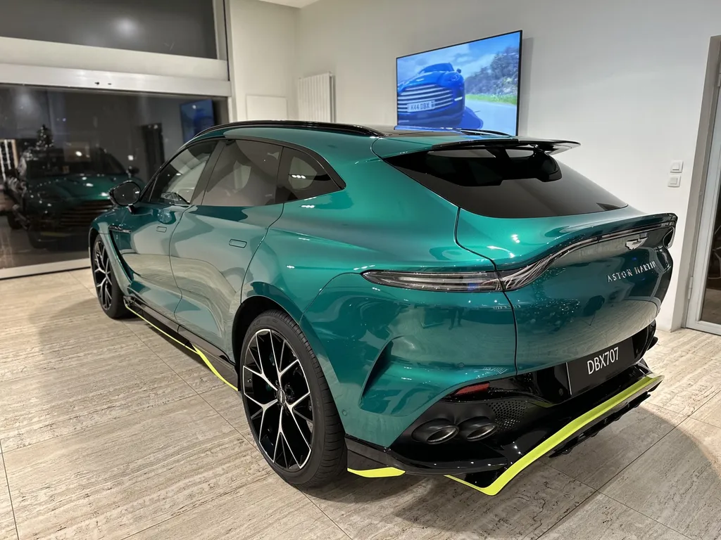 traitement céramique Lyon Aston Martin DBX 707 AMR 