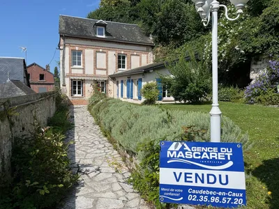 Maison de caractère à vendre - Centre ville Caudebec en Caux - Vue Seine - Rare sur le marché !