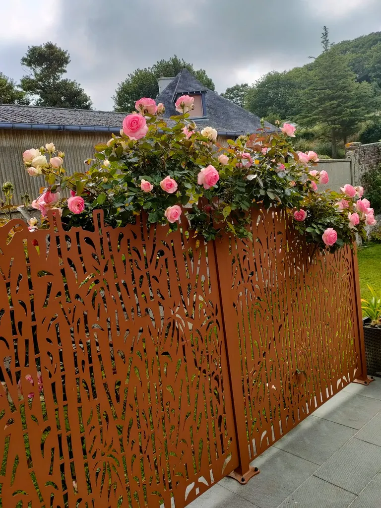 Création d'aménagements paysagers, Pose de clôtures et Aménagements extérieurs à Deauville, Lisieux et Honfleur dans le Calvados 14