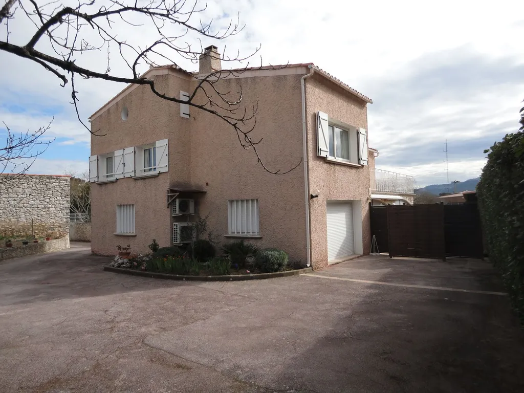 T4/5 à vendre avec piscine sur Roquefort la Bédoule