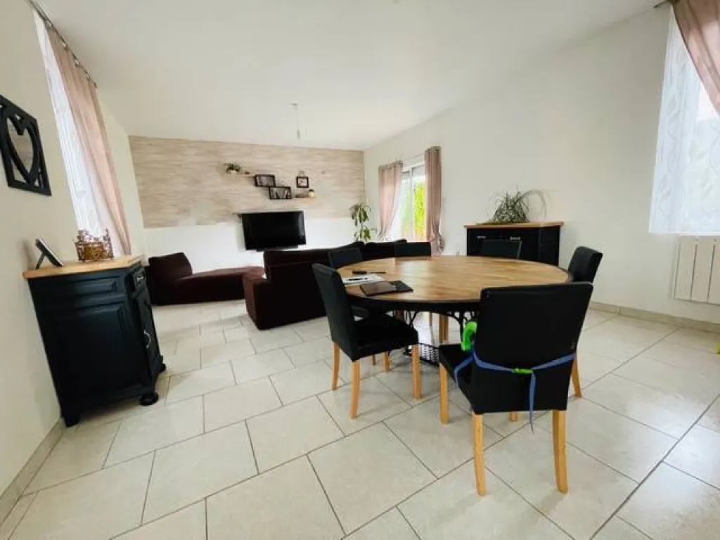 A ACHETER MAISON DE MAÎTRE DE 142 m2. 4 CHAMBRES sur la commune de SAINT PIERRE LES ELBEUF