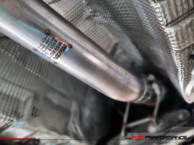 Installation catalyseur sport Milltek VW Golf 7 GTi TCR 2.0 TSi 290 | ADP Performance Le Pontet