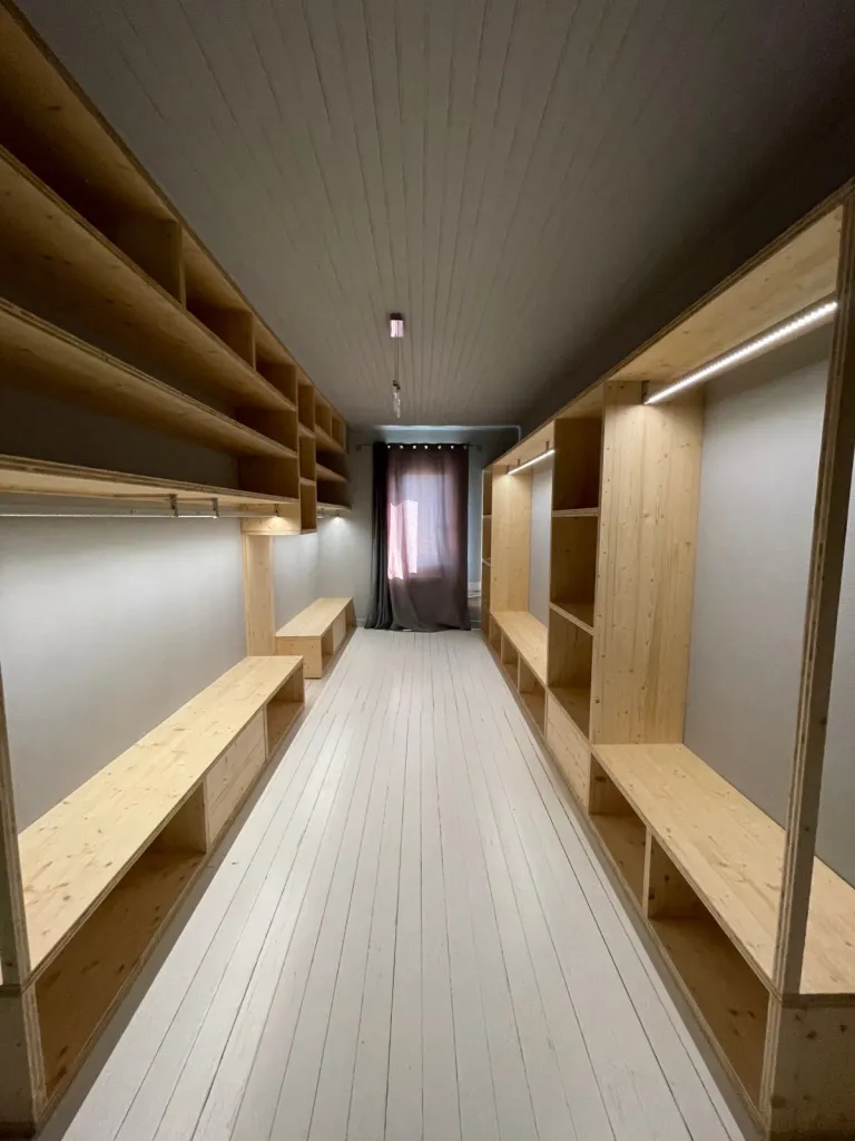  Fabrication d’un dressing en massif à Bordeaux