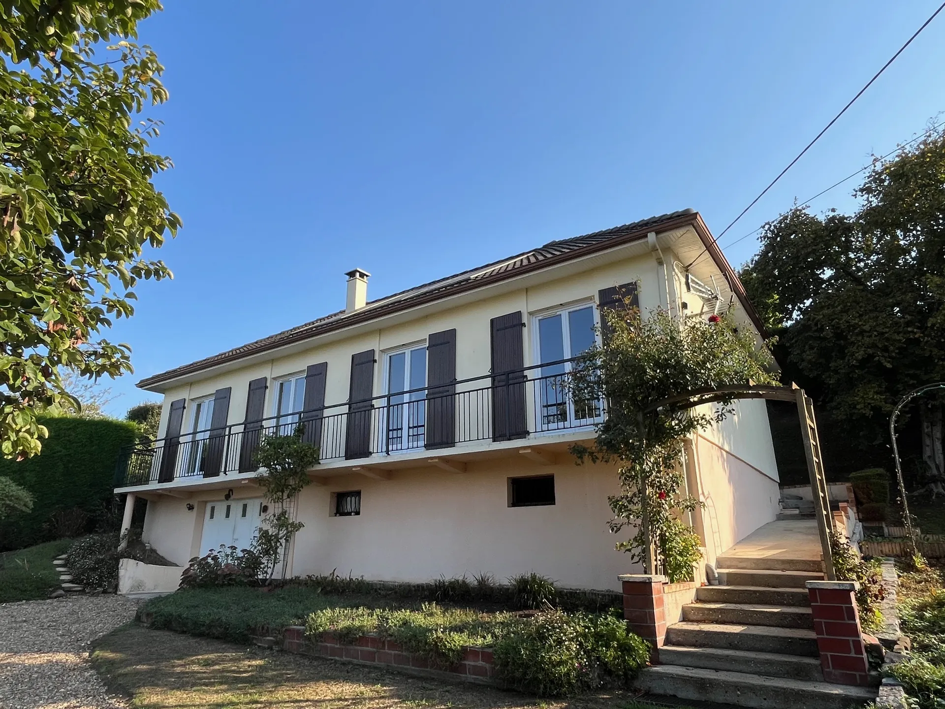 Maison 7 pièces 140 m² · à Minutes de Rouen · 140 m² · 181 000 €