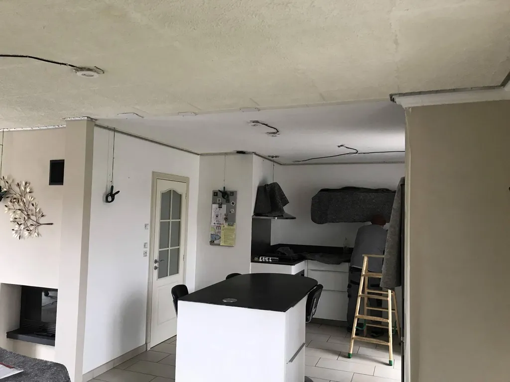 Comment cacher ou recouvrir un plafond en polystyrène ? Pamiers