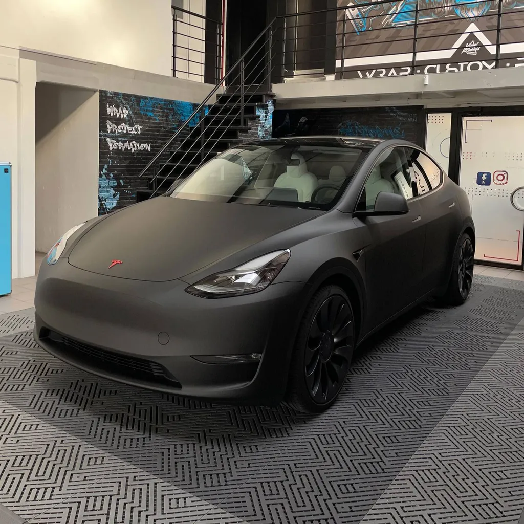 Tesla Car wrapping intégral