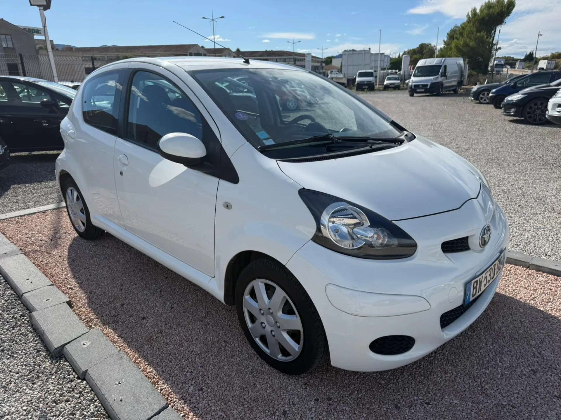 TOYOTA AYGO connect