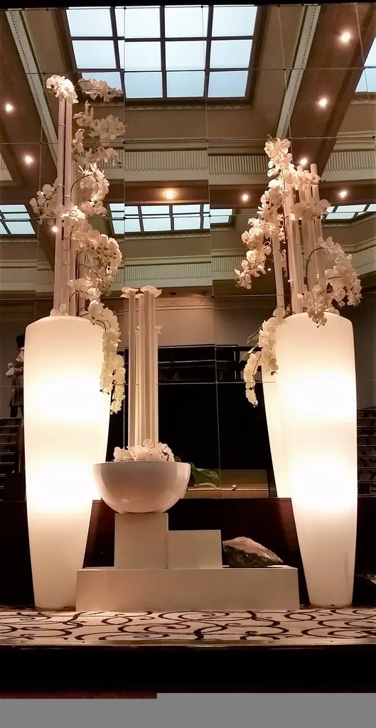 Création de grand décor floral pour événement entreprise à Lyon