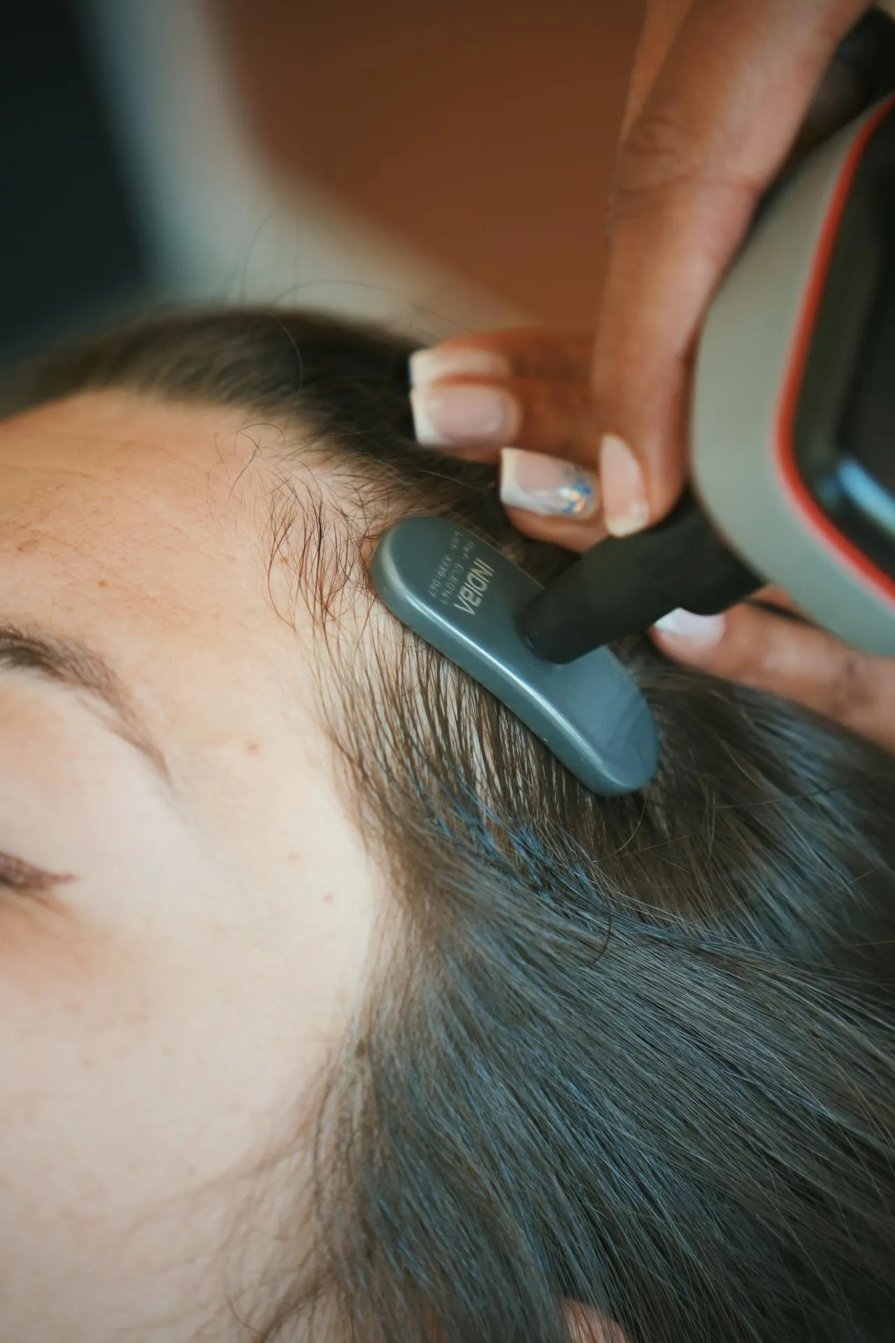 Soin INDIBA cheveux à Toulouse chez MAGE STUDIO