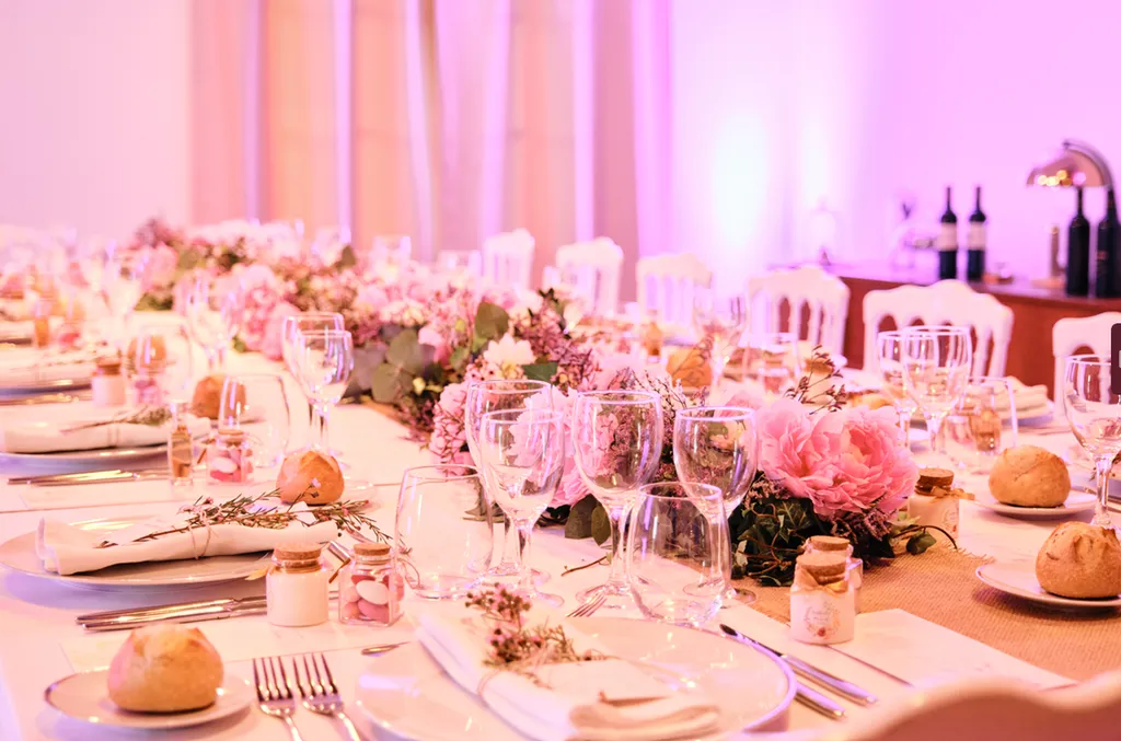 Quels sont les avantages d'un mariage intime et comment le planifier ? - Les mariages de mademoiselle L - Sandra Lexow