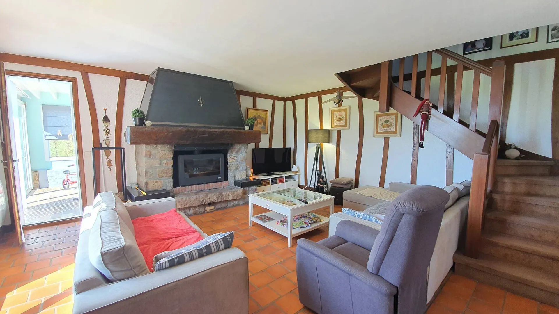 A vendre magnifique maison normande de 210 m² habitables, 5 chambres, à 5 minutes de la plage sur l'axe Dieppe 76200, Penly 76370 et Le Tréport 76470