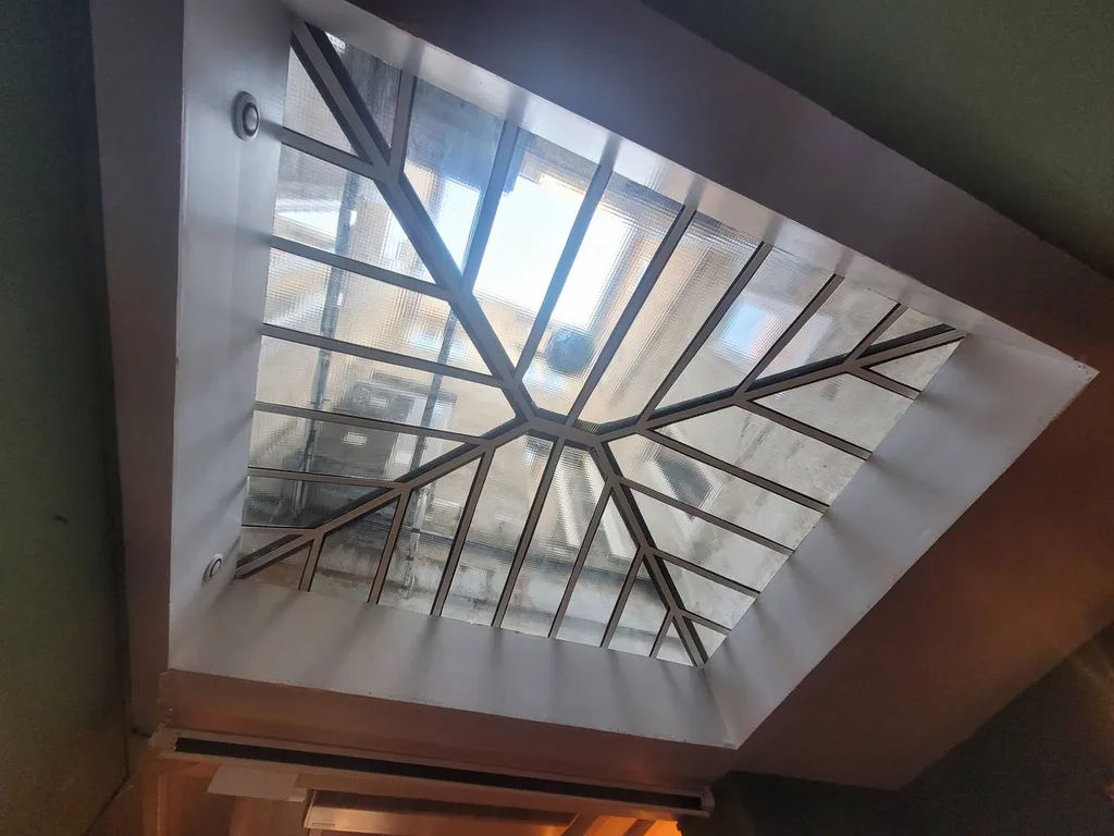 Remise en état complète d’une verrière de toiture existante à Bordeaux