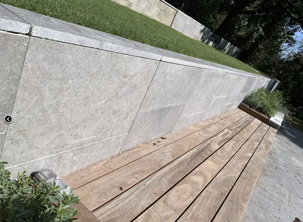 Cèdre Cendré – Marbre égyptien gris et brun pour sols et terrasses