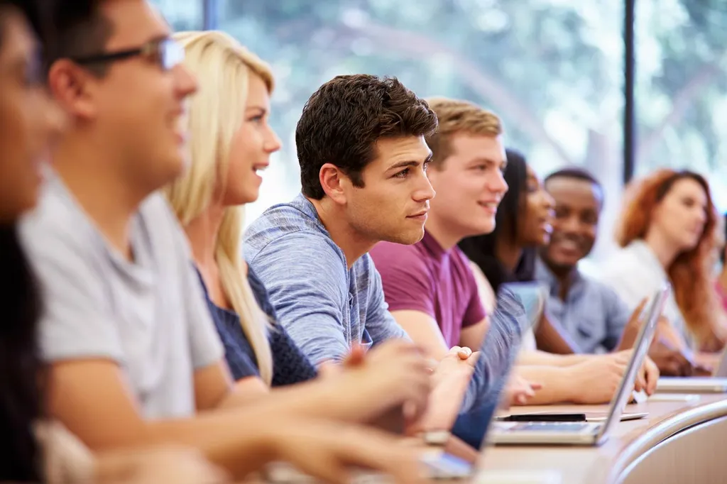 Rechercher des cours de soutien individualisés pour des étudiants d’école de commerce à Sainte-Adresse 76