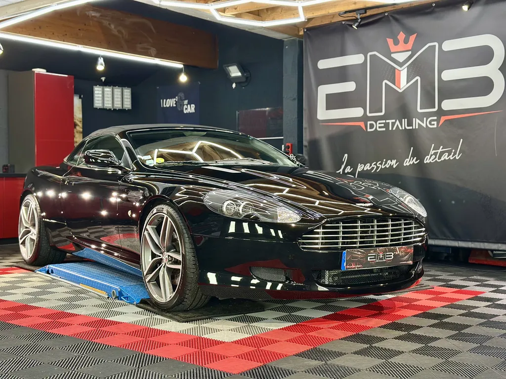 rénovation carrosserie protection PPF traitement céramique lyon Aston Martin DB9 Volante 