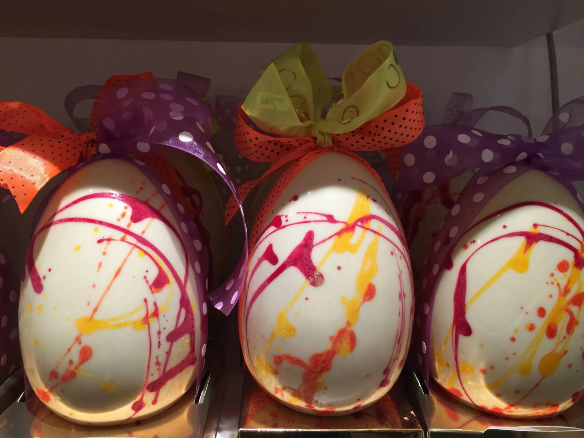 oeuf chocolat blanc original,villefranche sur saone