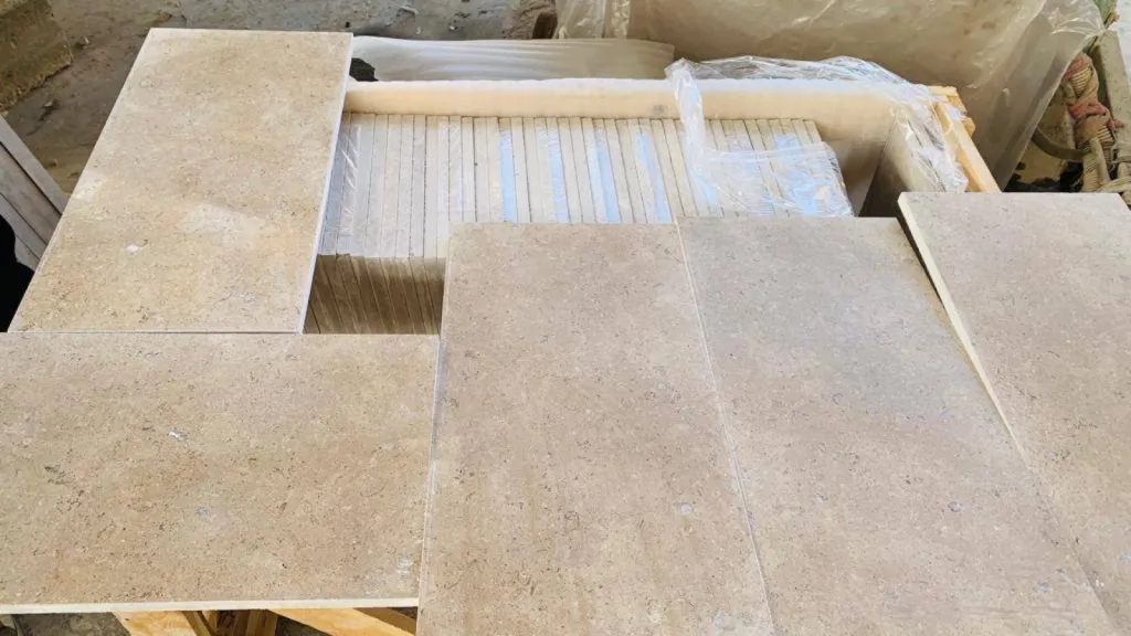 La pierre d'Egypte Sinaï Pearl et Galala une pierre naturelle calcaire avec des tonalités chaudes.