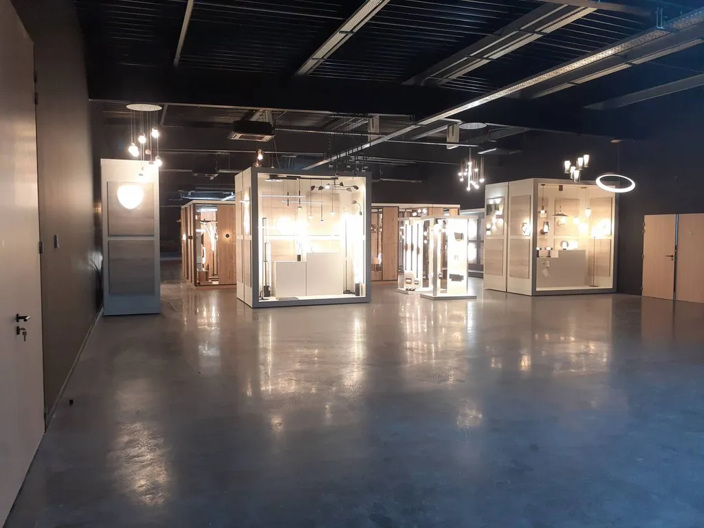 Création et conception electrique d'un batiment industrielle dedié à de l'eclairage à Villefranche sur sâone