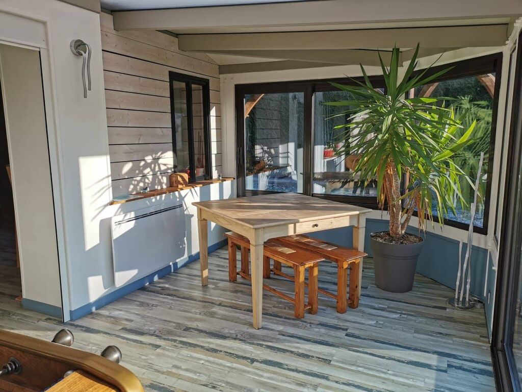 A acquérir jolie maison pan de bois