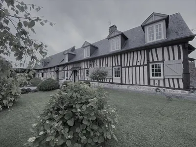 Charmante longère bâtie sur 2.100ha située entre Dieppe et Londinières, Normandie 76.