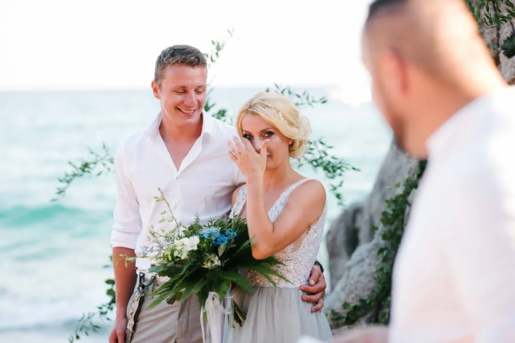 Création d'une cérémonie laïque les pieds dans l'eau sur le Bassin d'Arcachon.