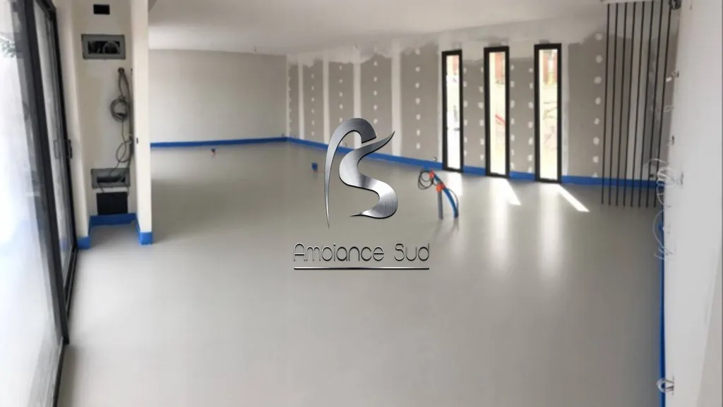 sol en beton cire coule sainte maxime