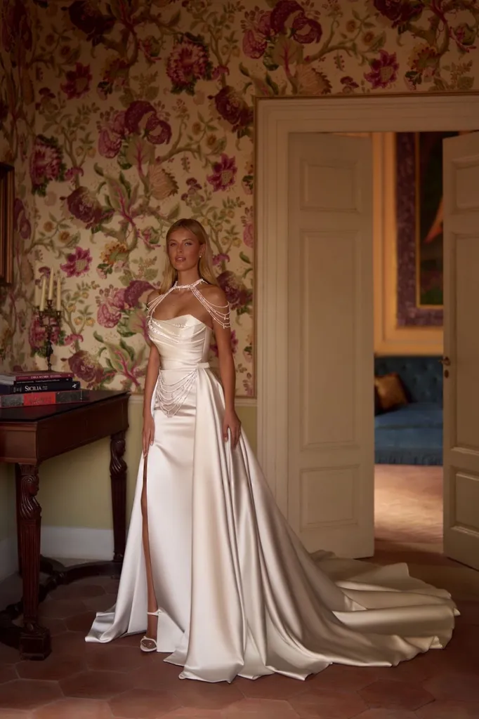 Robe de mariée sirène avec surjupe amovible Marseille