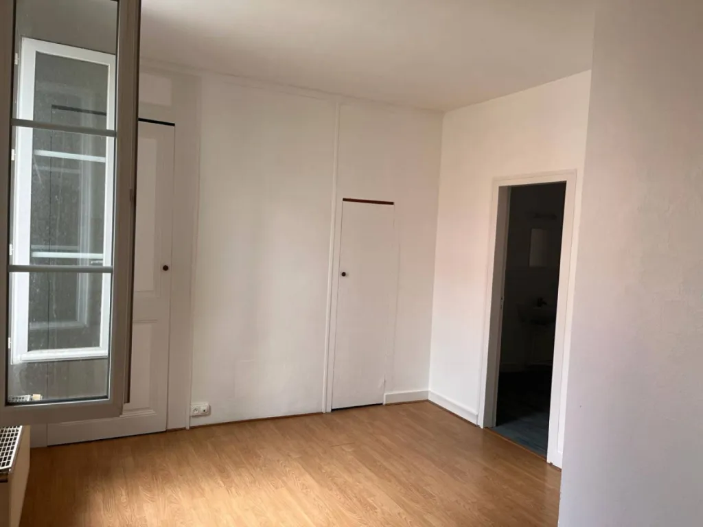 Situé au 1er étage