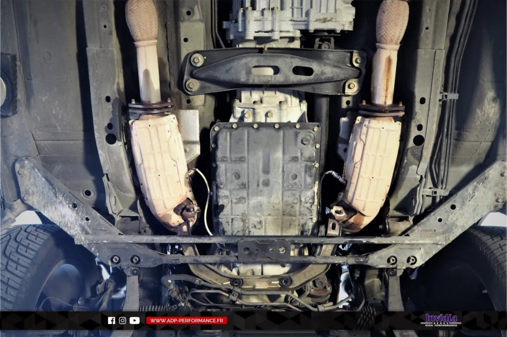 Catalyseur sport Invidia Nimes - Infiniti FX35 - ADP Performance